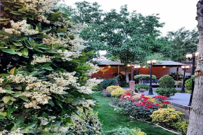 رستوران لردگاردن