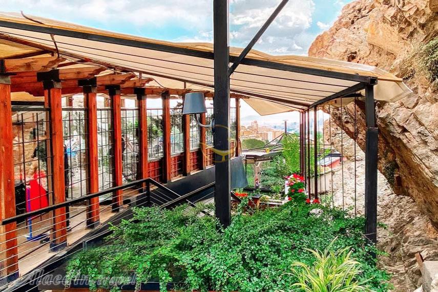 کافه رستوران روست