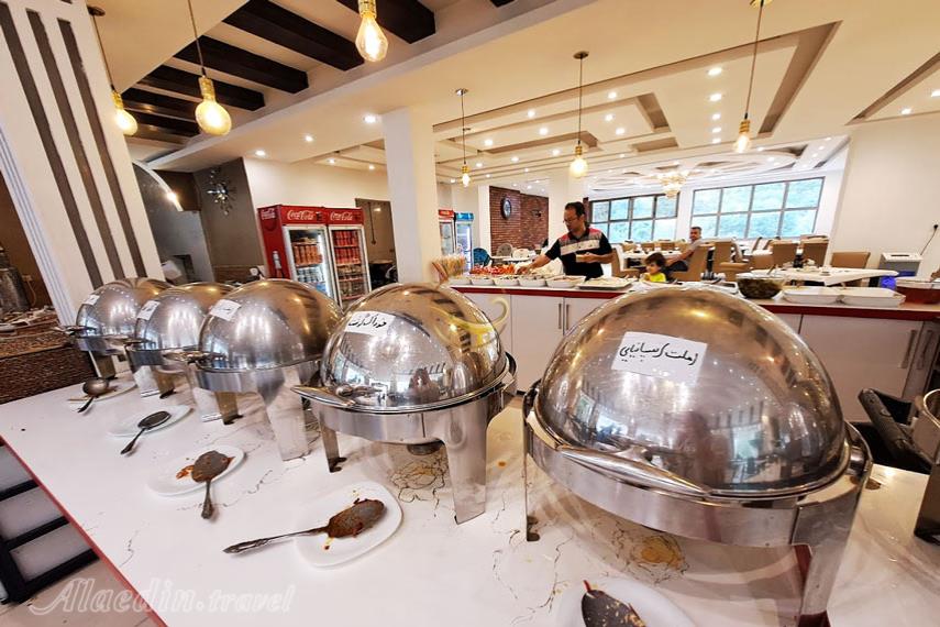 رستوران شازده ماهان آمل