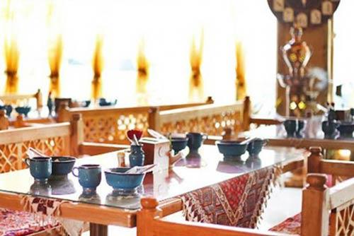 رستوران سنتی خاتون هتل استقلال تهران