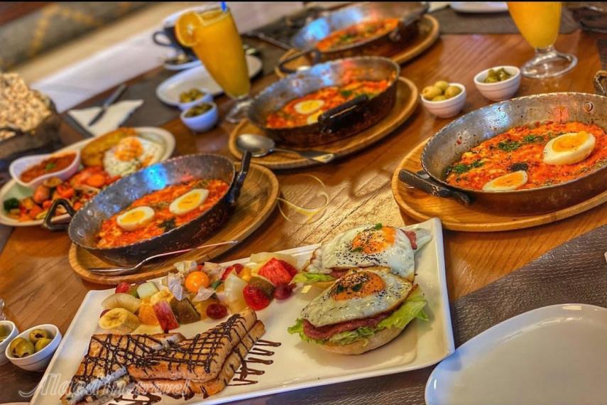 رستوران قاره‌ای ظفر