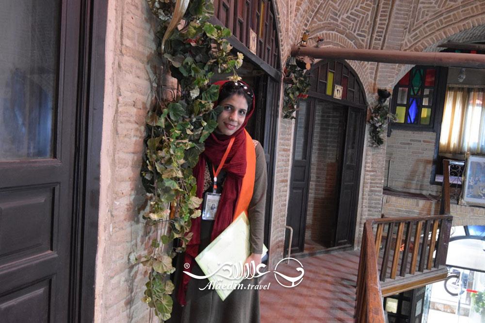 مرجان هوشیار تور لیدر